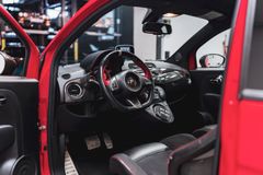 Fahrzeugabbildung Abarth 695 Tributo Ferrari *NR. 1016 / CARBON / SABELT*