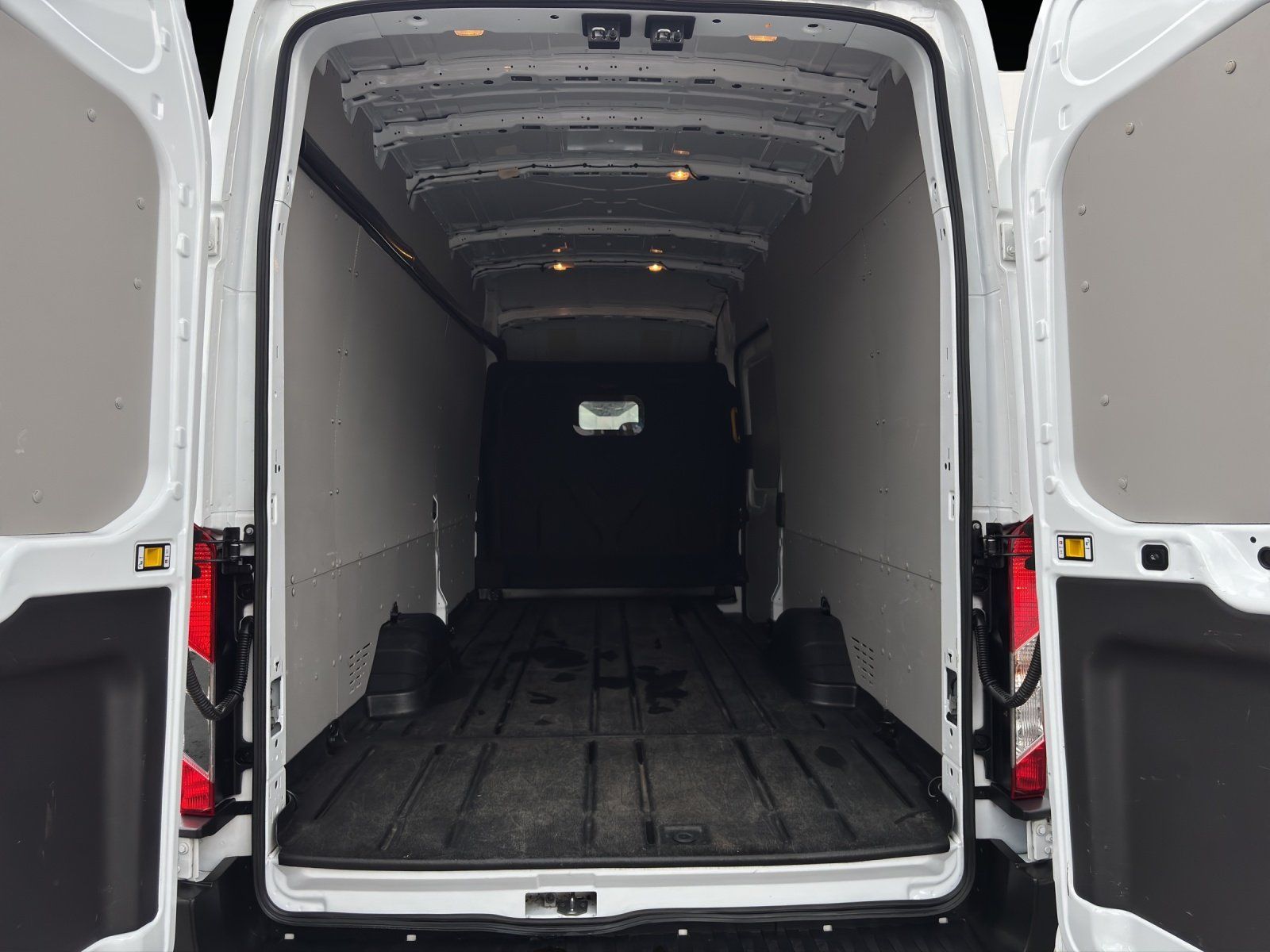 Fahrzeugabbildung Ford Transit FT 350 (TTS) 2.0 TDCi 350 L4 TEMPO/KLIMA