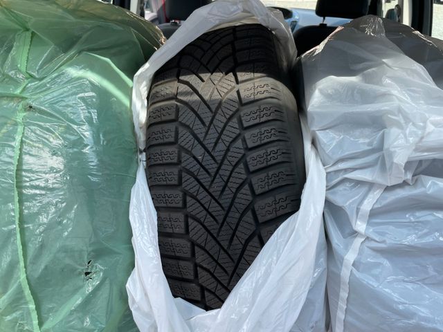 Ford KUGA* AHK*SCHECKHEFT*BEHEIZ.FRONT* SOMMERWINTER