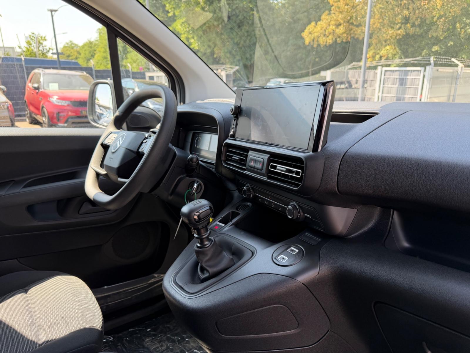 Citroën BERLINGO KASTEN L1H1/M *JAHRESWAGEN*NAVI*KLIMA*