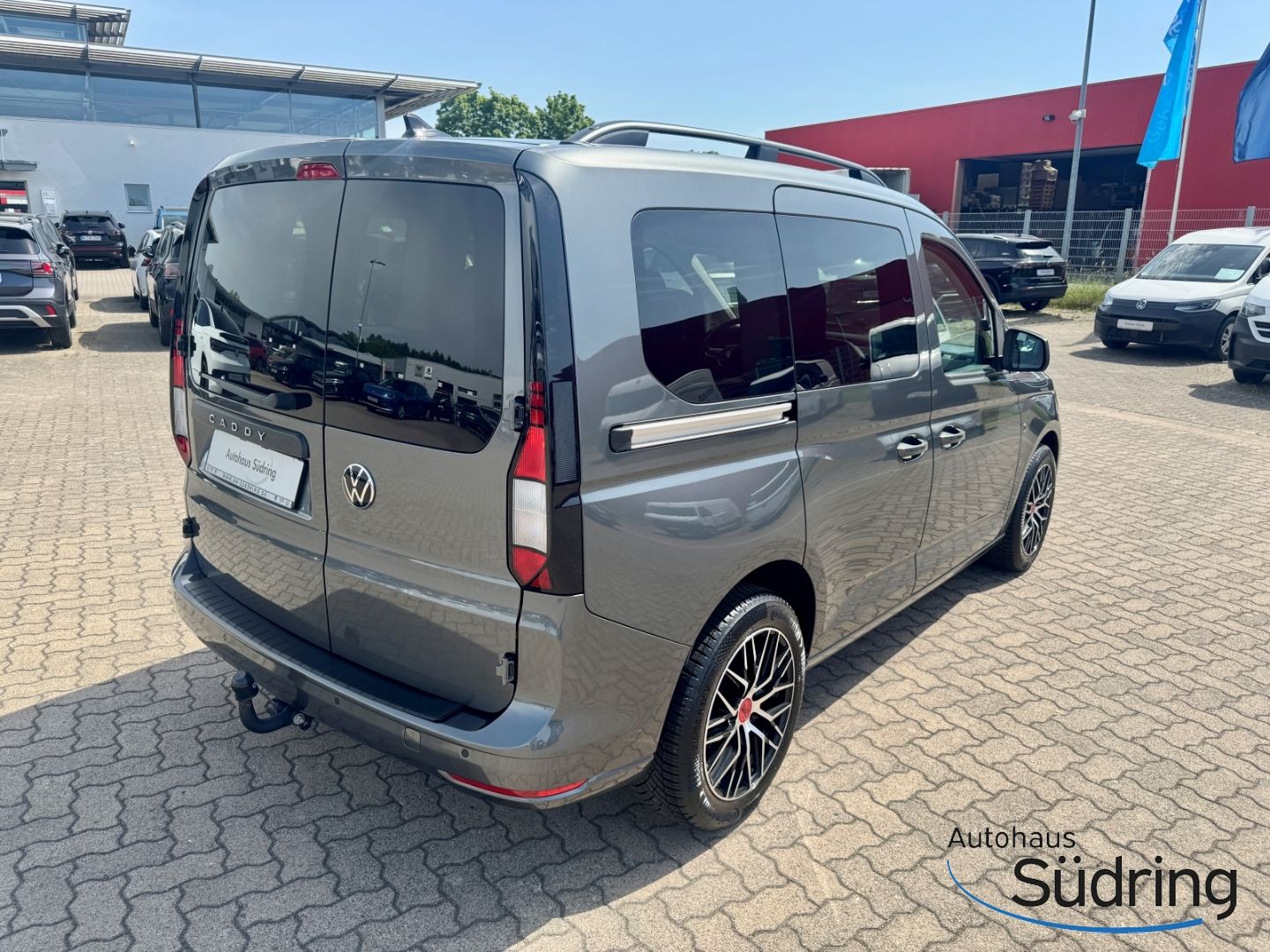 Caddy 1,5 TSI AHK AppConnect SHZ PDCv+h
