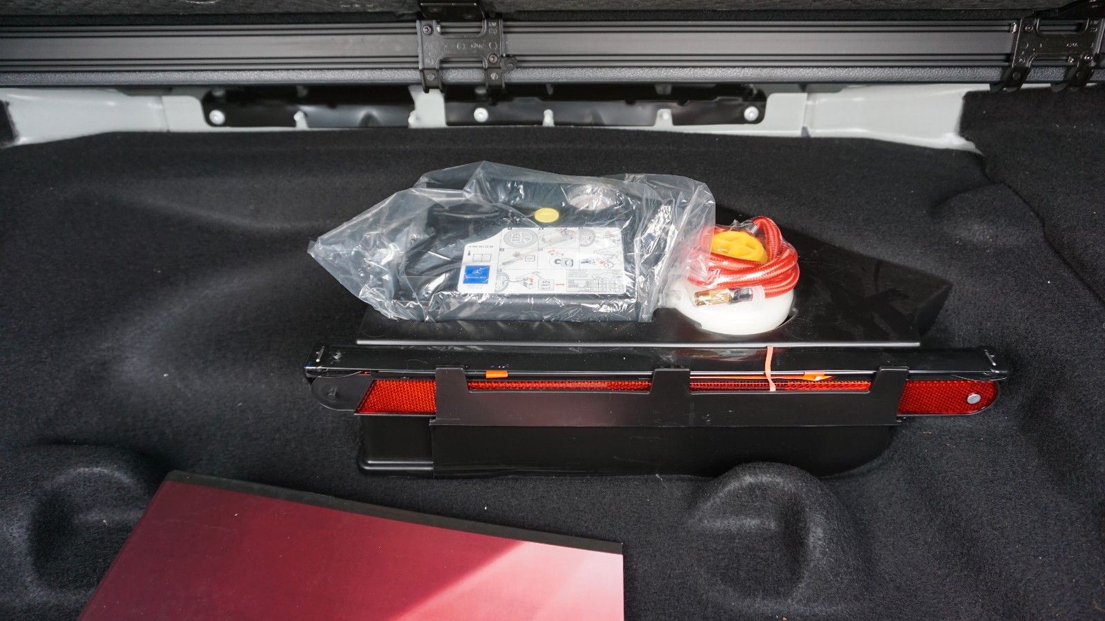 Fahrzeugabbildung Mercedes-Benz B 180 Navi,LED,Park Assist,SH,PDC,SR+WR