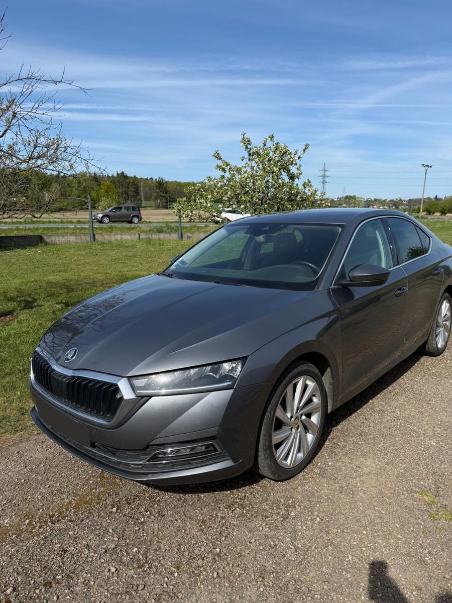 Skoda Octavia 2.0 TDI 110kW DSG STYLE