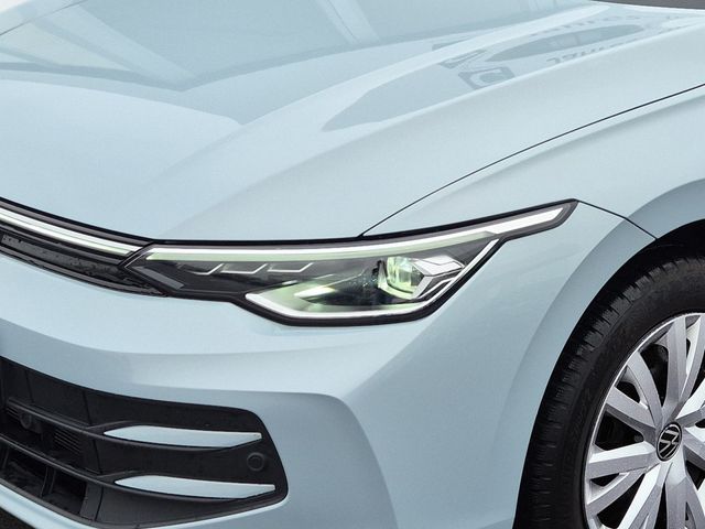 Golf VIII Variant 2.0 TDI Life *LED*AHK*NAVI*DAB