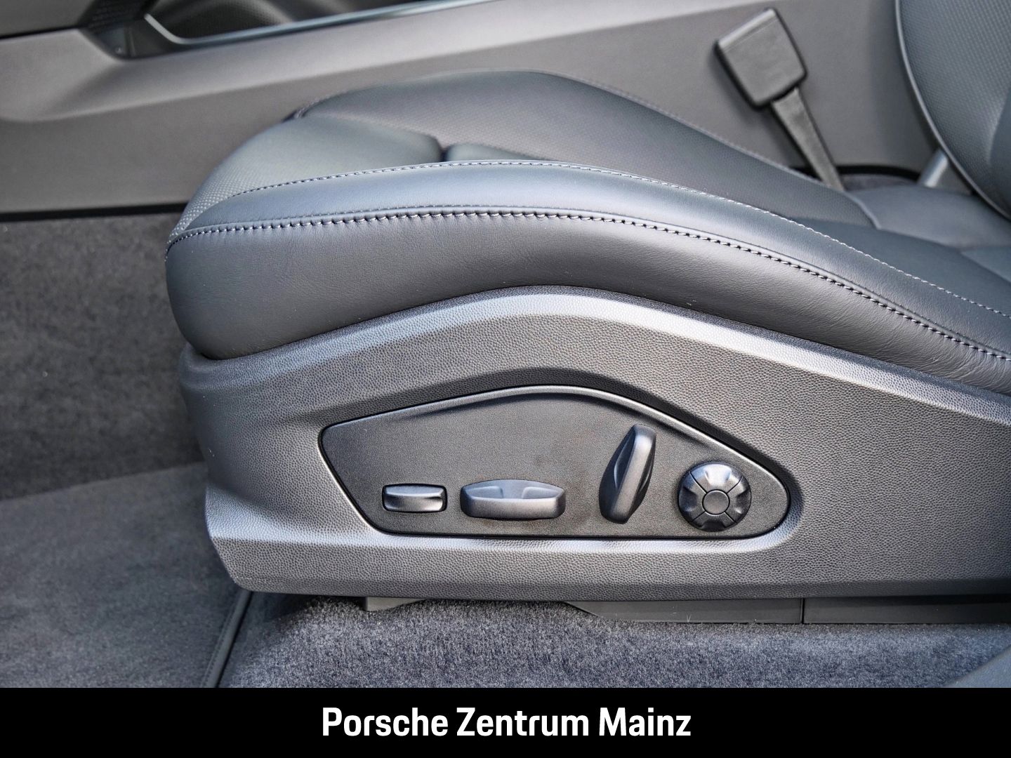 Porsche Macan - Bild 26