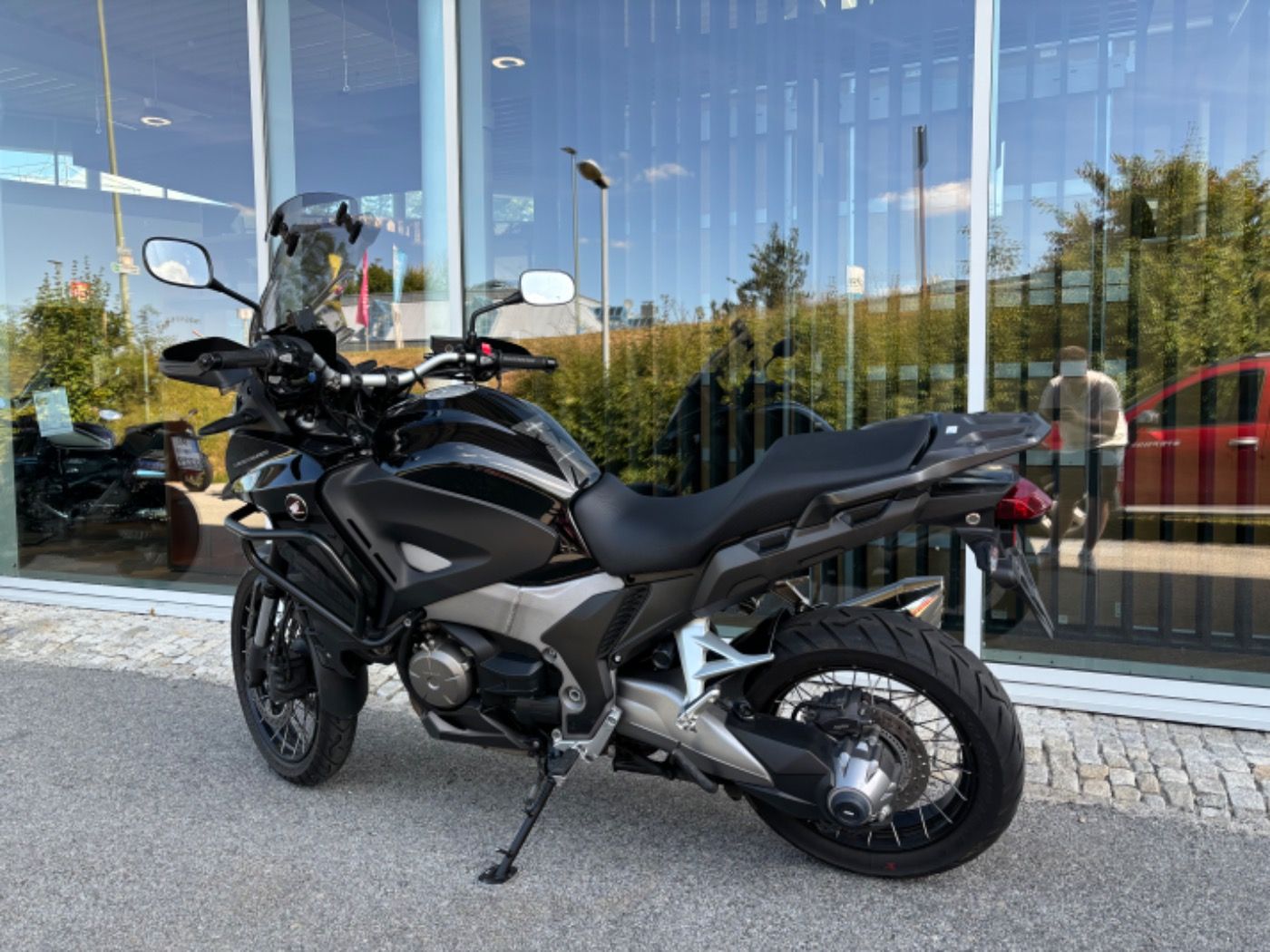Fahrzeugabbildung Honda VFR 1200 X DCT, Windschild, Hinterradabdeckung