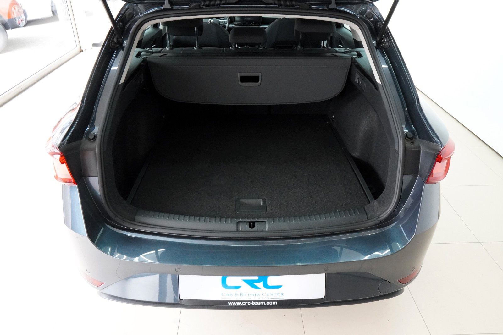 Fahrzeugabbildung SEAT Leon Sportstourer Style *Navi*Shz*CarPlay*