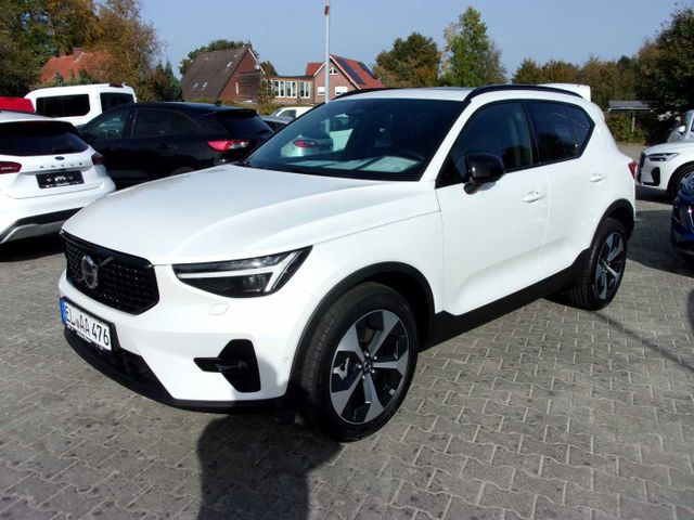 Volvo XC40 B4 B DKG Plus Dark