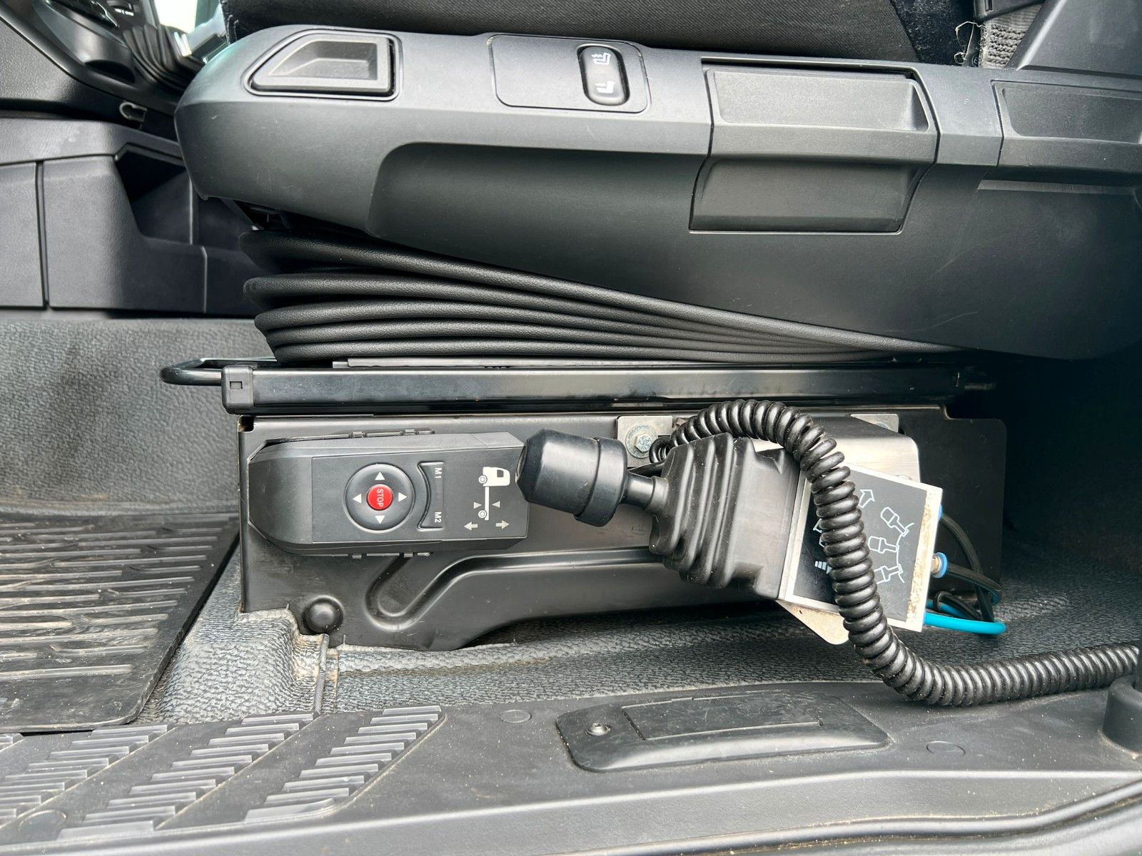 Fahrzeugabbildung Mercedes-Benz Actros 1843 SZM 4x2 Hydraulik