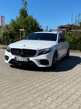 Mercedes-Benz 220D DESIGNO/AMG/ACC/MEM/AIRMATIC/BURM/SITZKLIMA