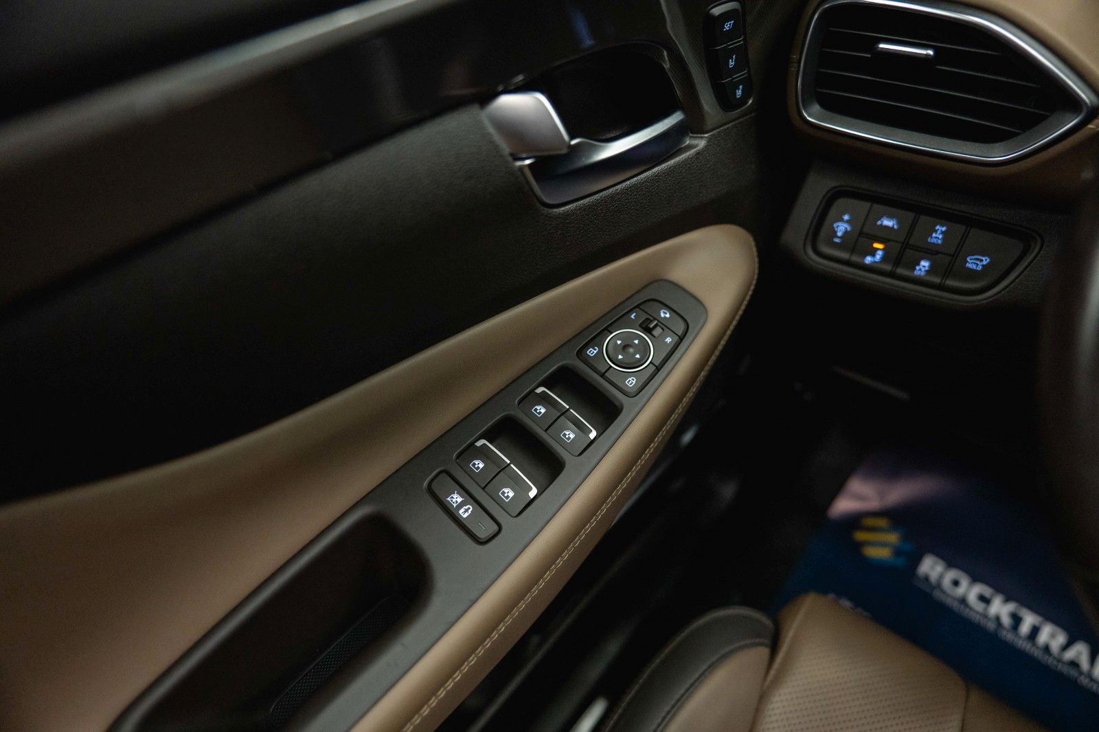 Fahrzeugabbildung Hyundai SANTA FE Premium 4WD 8G *Pano*360*LED*ACC*HUD*