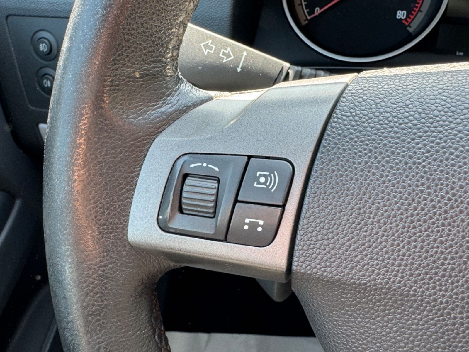 Fahrzeugabbildung Opel Zafira B Cosmo/7. Sitzer/Klimaautom./Pano./TÜV