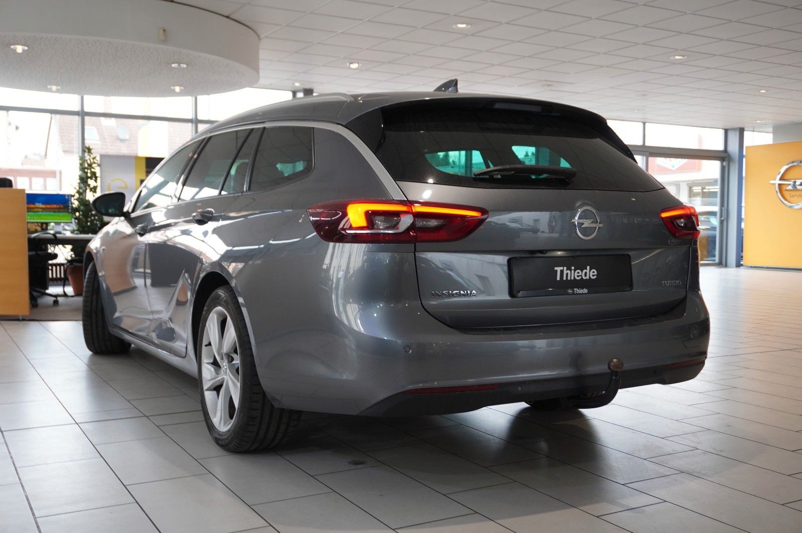 Fahrzeugabbildung Opel Insignia B ST 1.5T DYNAMIC NAVI/LED/KAMERA/AHK