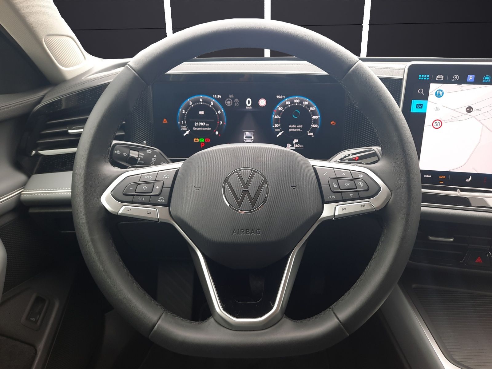 Fahrzeugabbildung Volkswagen Passat Variant eTSI Business DSG LED AHK Navi AI