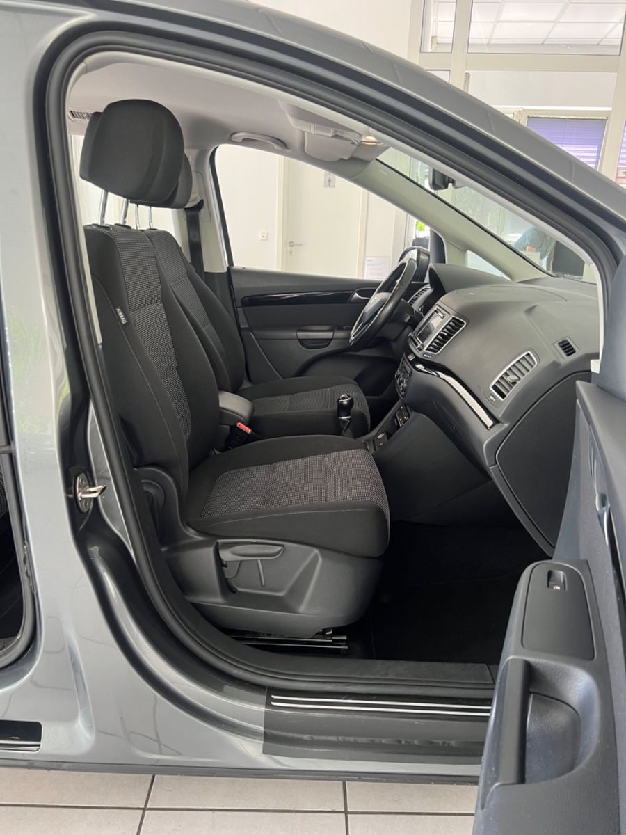 Fahrzeugabbildung SEAT Alhambra 2.0 TDI Style Allrad 4x4 * 7.SITZE *