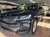 Skoda Kodiaq Style 4x4*DSG*PANO*AHK*CAR*PLAY* - Skoda: Allradantrieb