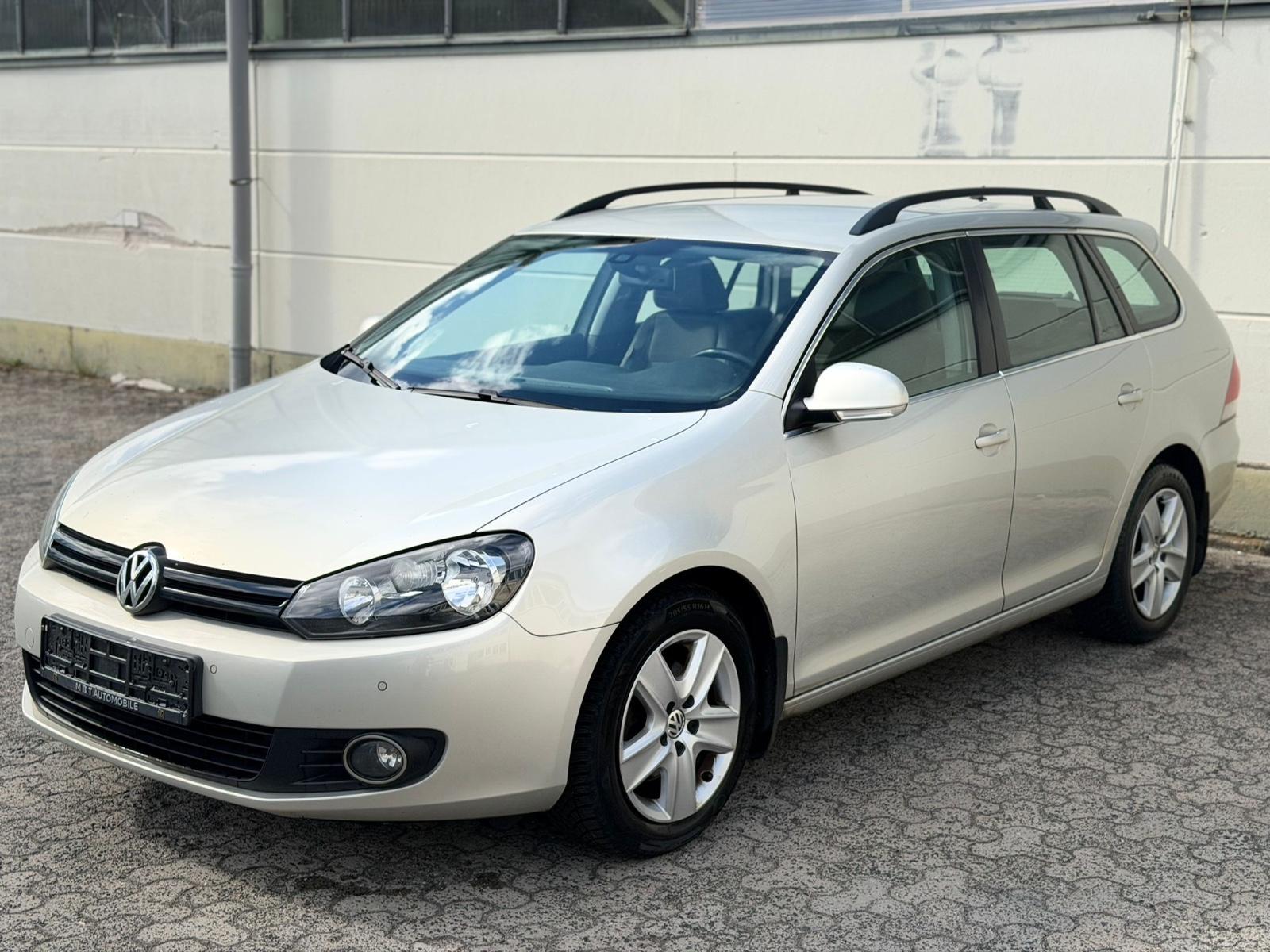 Volkswagen Golf 2009 — rear view