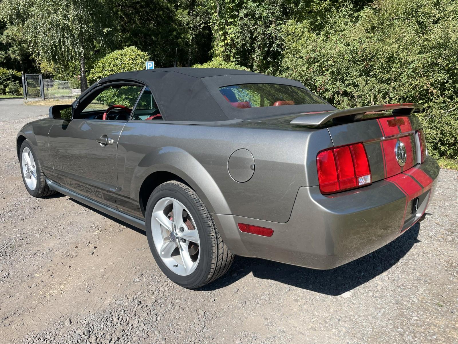 Ford Mustang Cabriolet 205ch - 2 ème main - Carnet entretien - Régulateur de vitesse - Capote changée