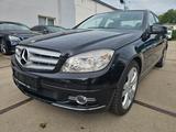 Mercedes-Benz C 180, Aut.,AHK, Steuerkette neu,1 Jahr Garantie - Mercedes-Benz C 180 Gebrauchtwagen in Frankfurt