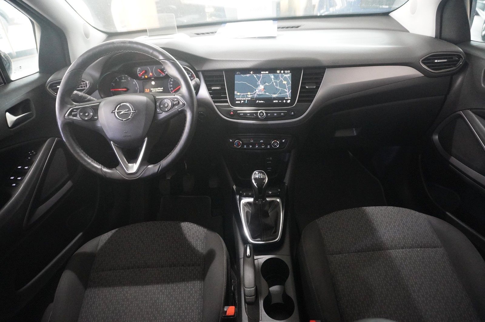 Fahrzeugabbildung Opel Crossland X 1.2 NAVI/LED/SHZ/LHZ/ALU/TEMPOMAT