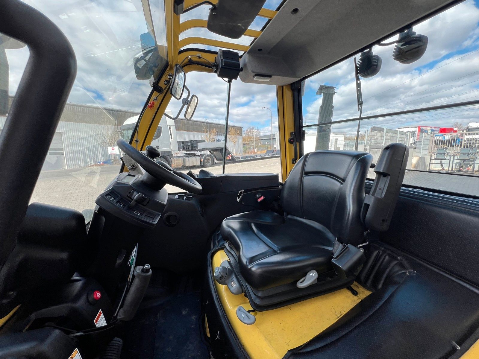 Fahrzeugabbildung Hyster H4.0 FT6 / Verstellgerät / HH:4.42m / nur 2.502h