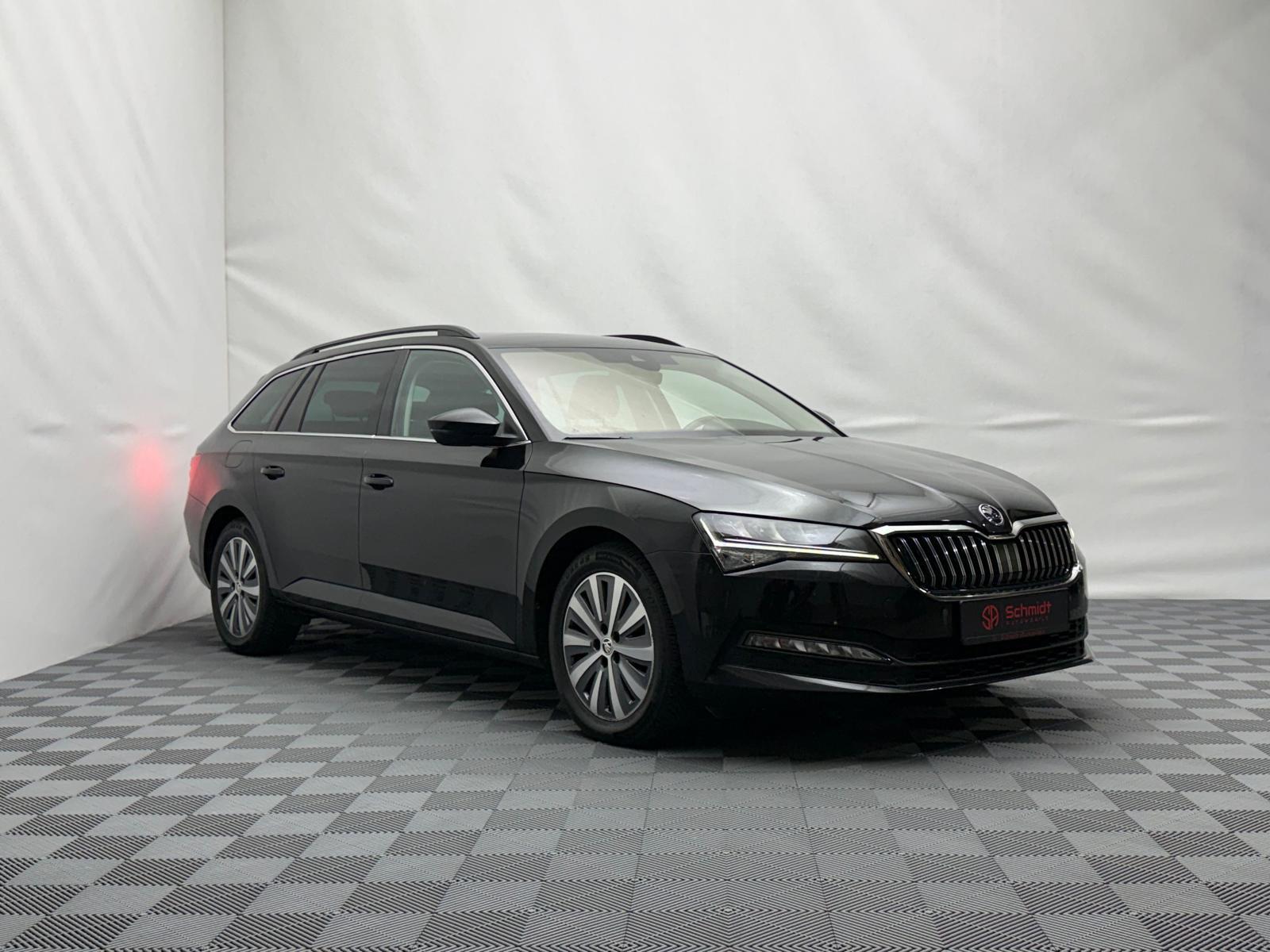 Skoda Superb Ambition LED ACC Navi Klima Virtuel Lane
