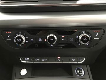 Audi Q5 40 TDI quattro 1. HAND XEN AHK KAM MMI NAV