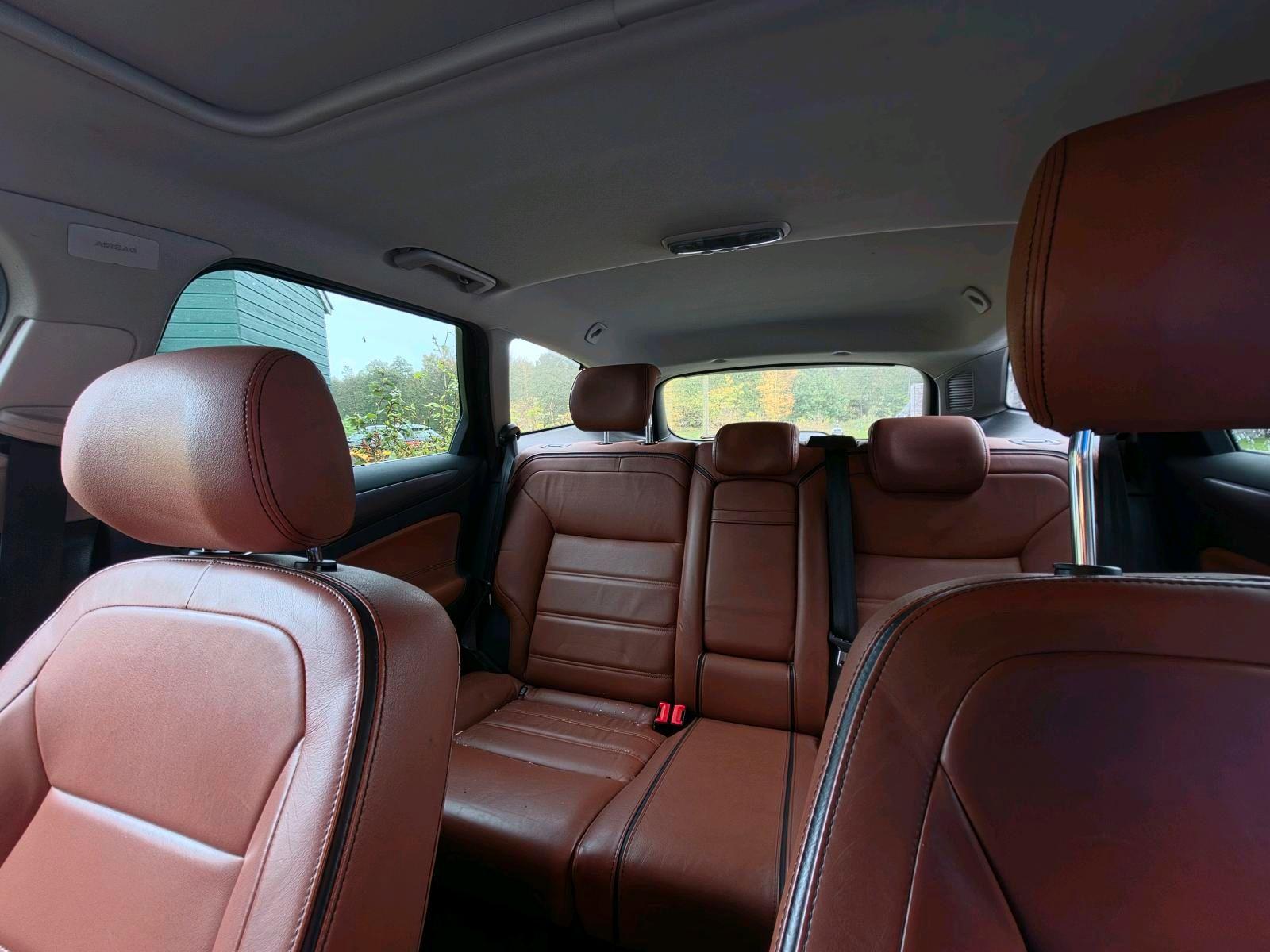 Ford Mondeo 2011 — photo 10
