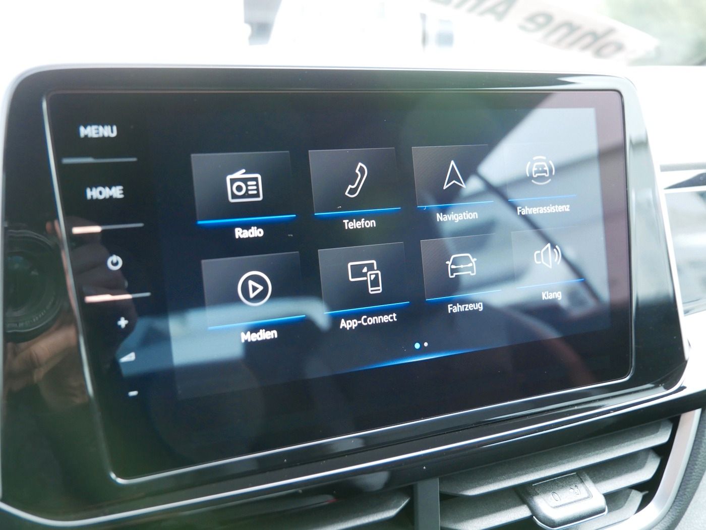 Fahrzeugabbildung Volkswagen T-Roc Cabriolet 1.5 R-Line NEU54T AHK Standheiz