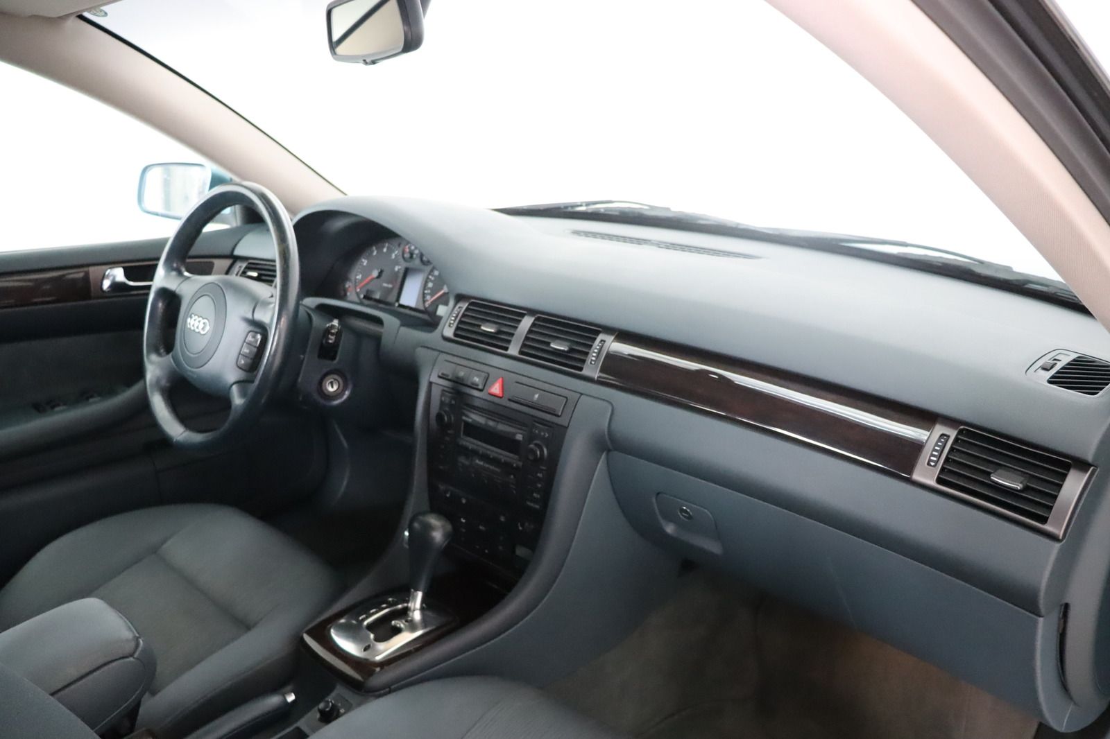 Fahrzeugabbildung Audi A6 2.8 multitronic Avant * Xenon * Memory * PDC