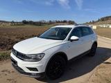 Volkswagen Tiguan 2.0 TDI SCR DSG 4MOTION Comfortline C...
