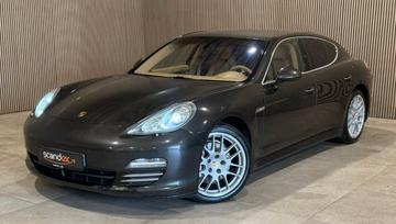 Porsche Panamera 4S
