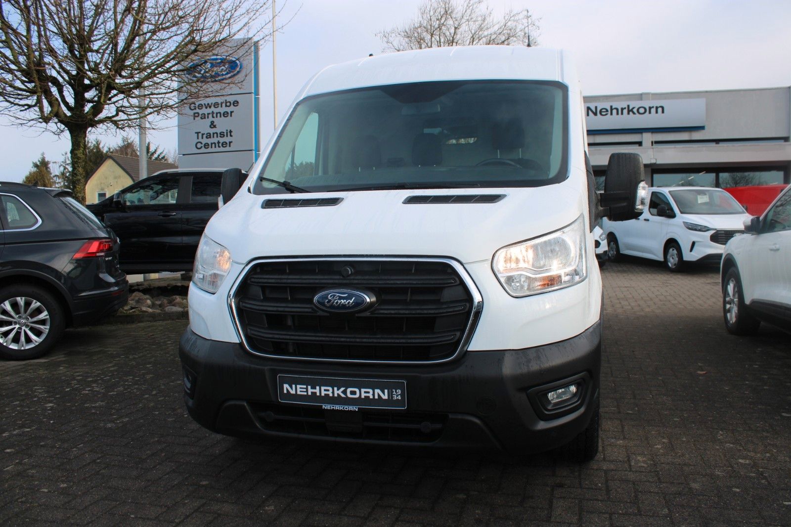 Fahrzeugabbildung Ford Transit L3 H2 TREND AHK PDC ALLWETTER 1.Hand