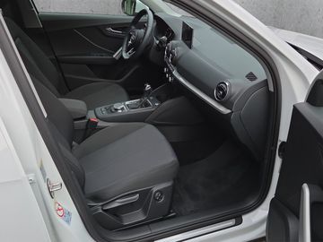 Fahrzeugabbildung Audi Q2 advanced 35 TFSI s-tronic Klima