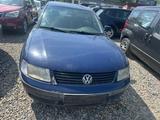 Volkswagen Passat - Volkswagen Passat aus 1998