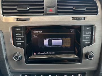 MYAUTOCENTER – Gebraucht- und Jahreswagen mit Werkstattservice in Pfaffenhofen Volkswagen Golf VII *TÜV0228*STHZ*KLIMA*NAV*PDC*BLTH*CD*