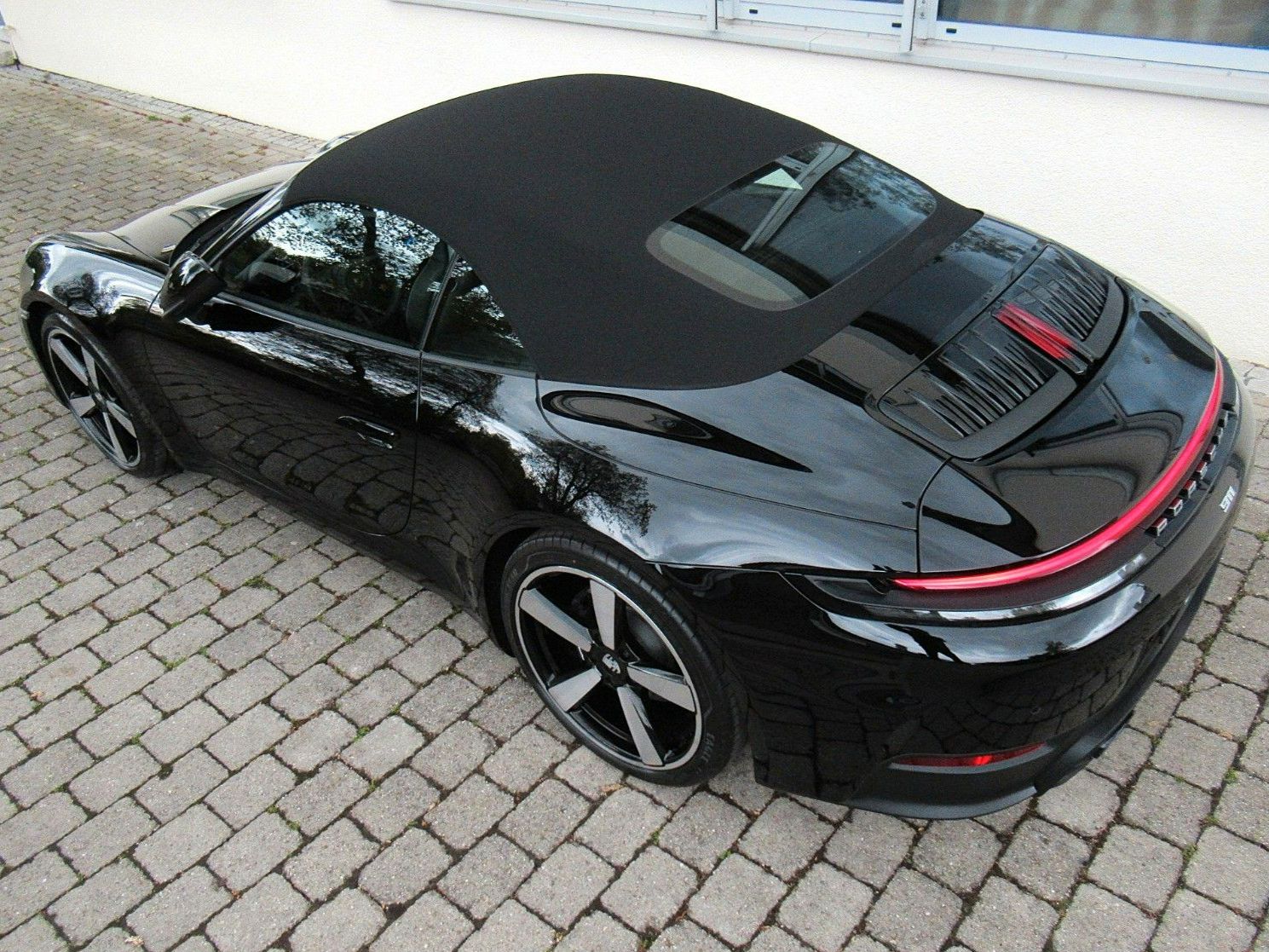 PORSCHE 992 CABRIO EXCL ABGAS CHRONO SPORTSI+ BELÜ+GT/21
