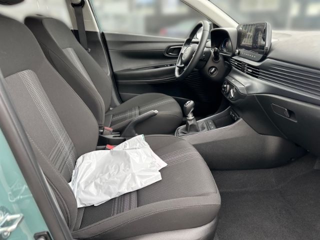 Fahrzeugabbildung Hyundai i20 FL (MY25) 1.0 T-GDI (100 PS) Select Funktion
