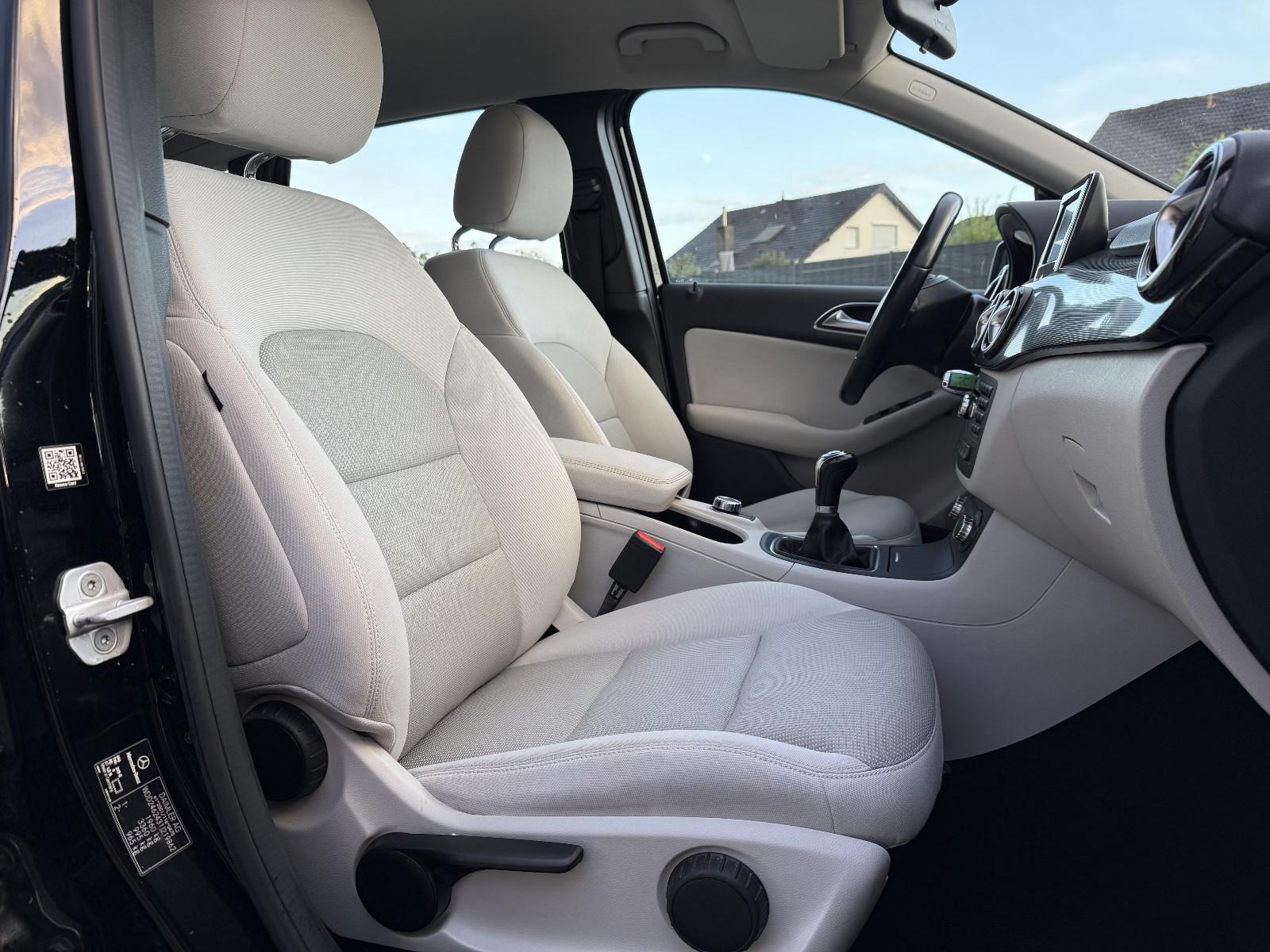 Mercedes-Benz B 200 kamera