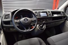 Fahrzeugabbildung Volkswagen T6 Transporter Pritsche Doppelkabine AHK Kamera