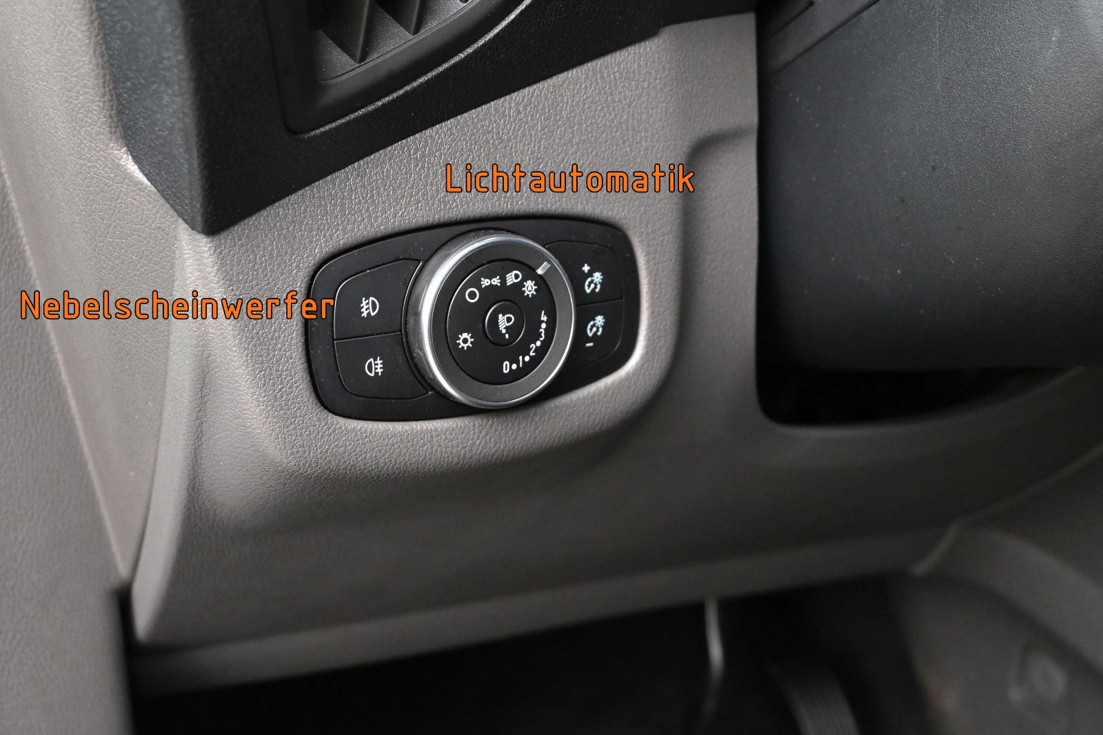 Fahrzeugabbildung Ford Grand Tourneo Connect 1.5 Eco Active °AHK°STHZ°