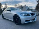 BMW e90 325i M Packet - BMW 325 aus 2005: 325i