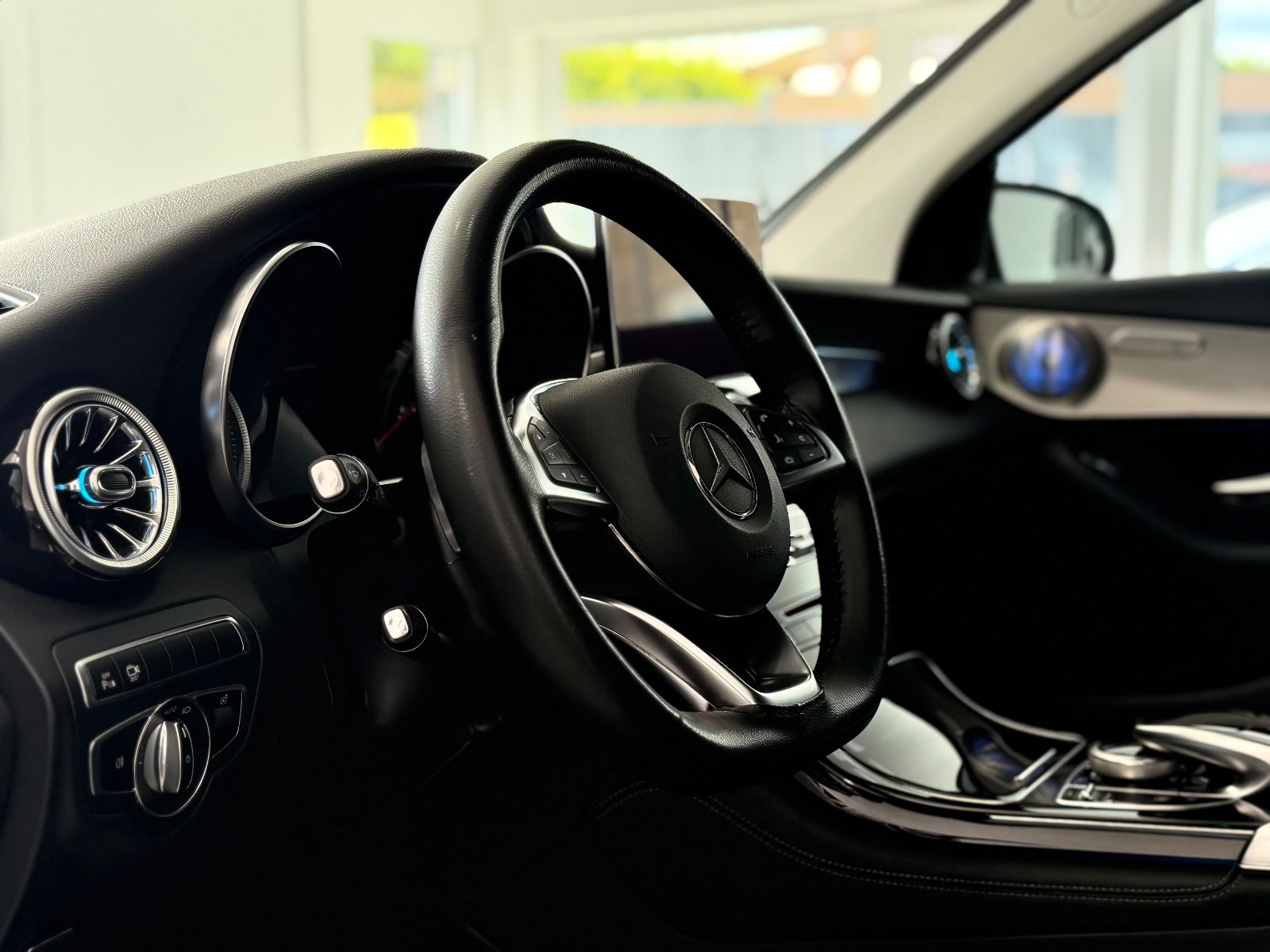 Mercedes-Benz GLC 350d 4Matic AMG-Line 360° Pano AHK Ambiente foto 13
