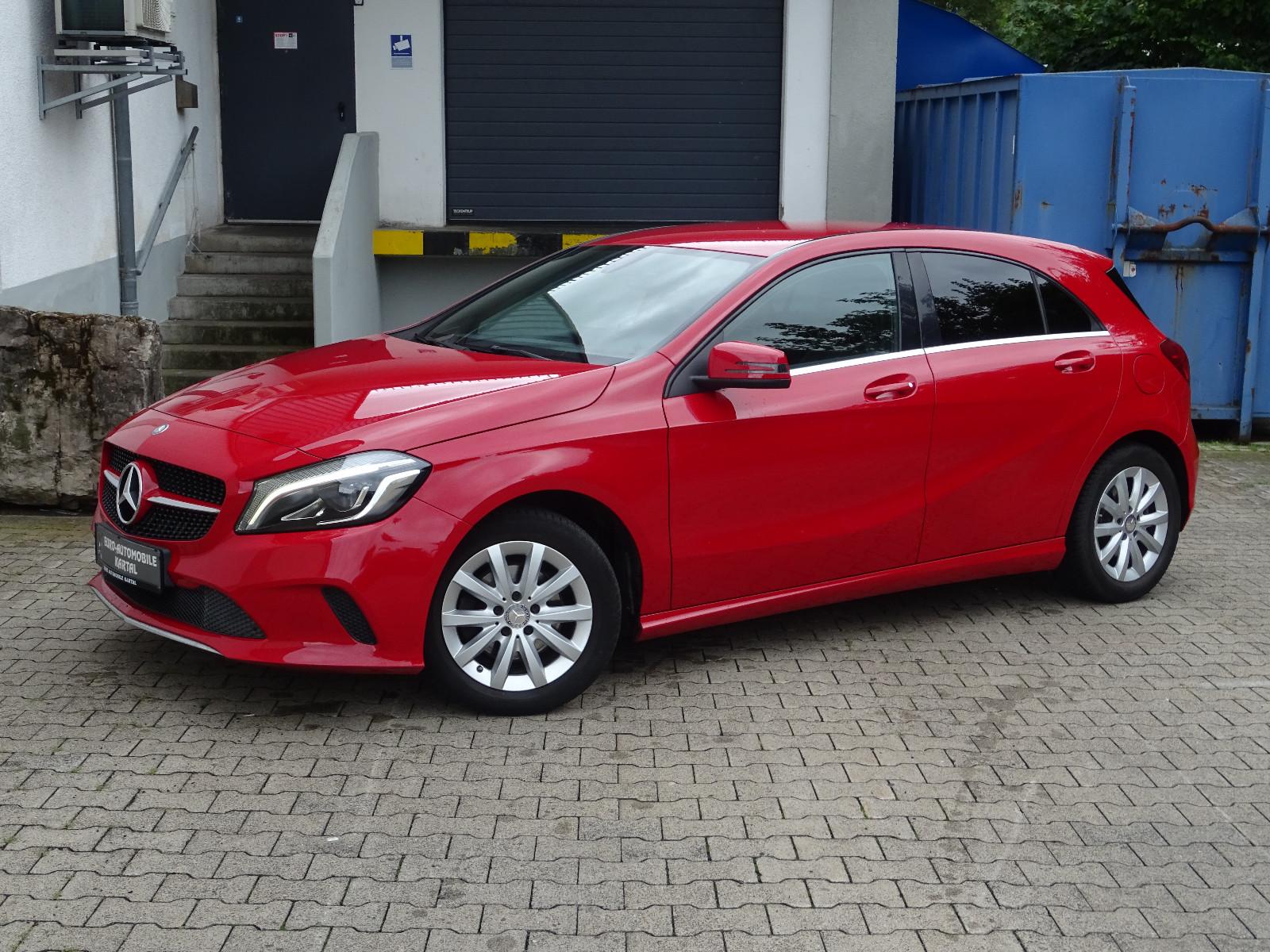 Mercedes-Benz A 180 Style BlueEfficiency Automatic/NAVI/ILS