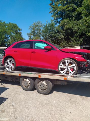 Audi S3 TFSI S tronic quattro Sportback