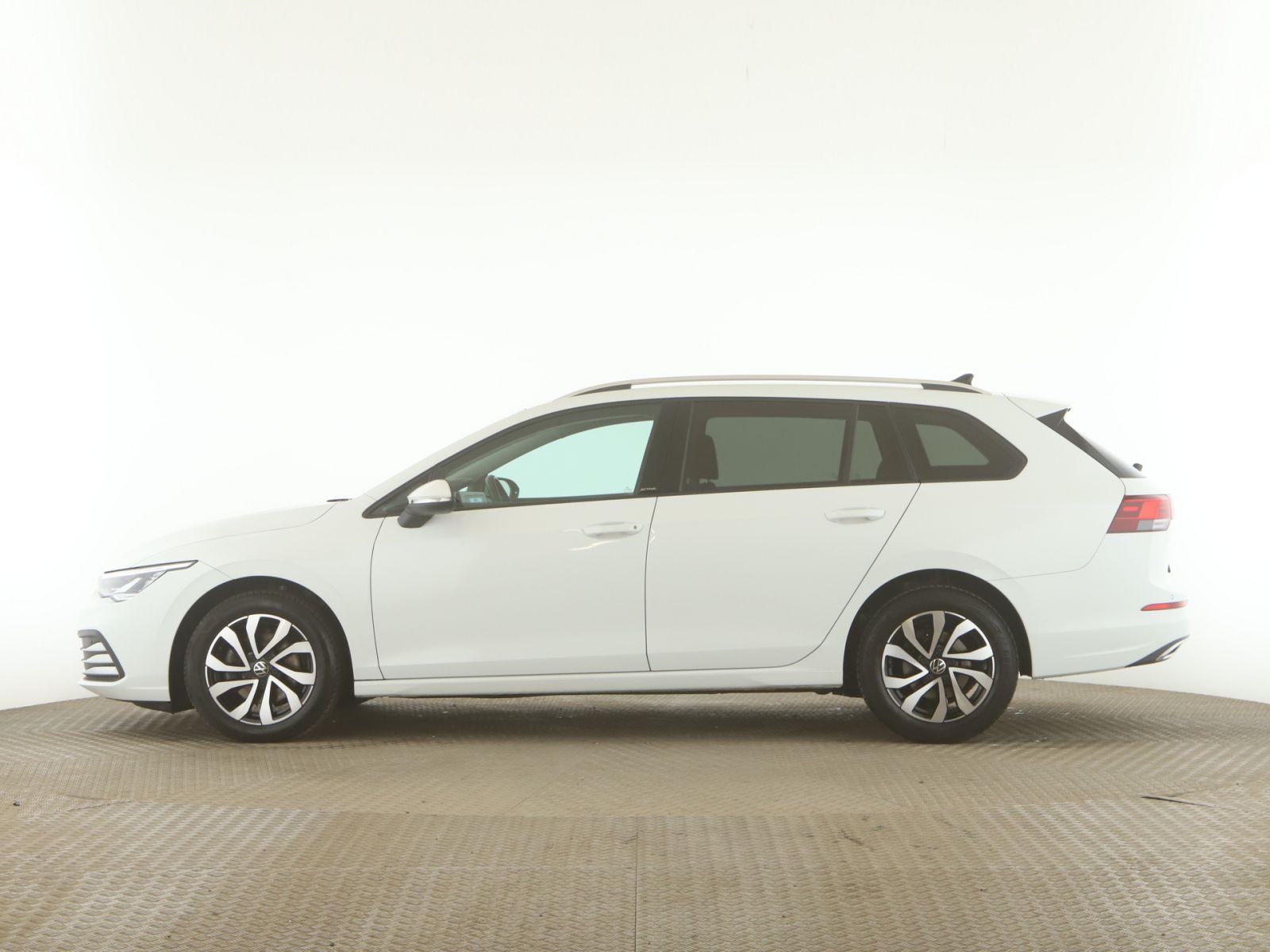 Volkswagen Golf VIII Variant 1.0 eTSI Active LED+PDC+Navi+A