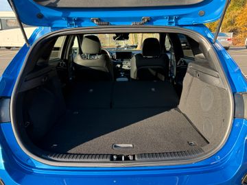 Kia Ceed GT 1.6 T-GDI DCT7 Memory Navi AHK abnehmbar