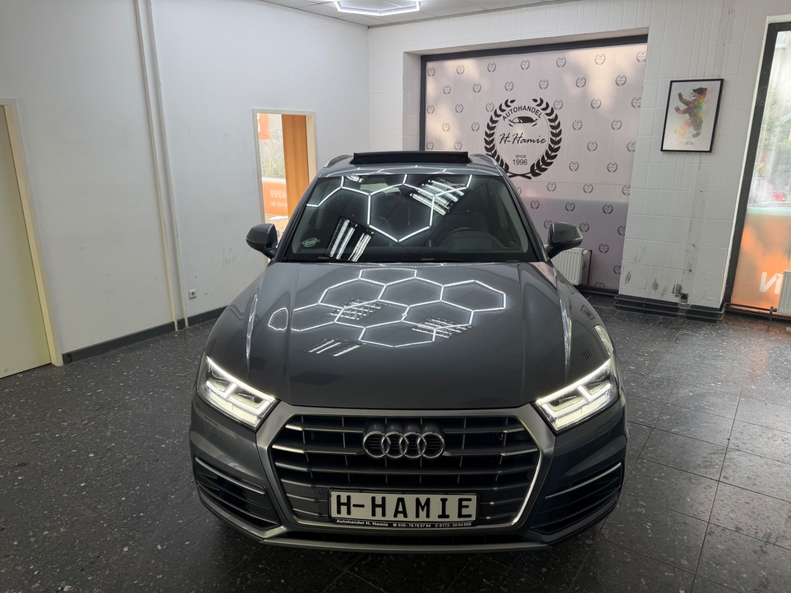 Audi Q5 35 TDI SPORT AUTO PANO KEYLESS PDC SZH foto 3