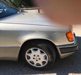 Mercedes-Benz Mercedes Benz W124 200E - Mercedes-Benz 200 in München