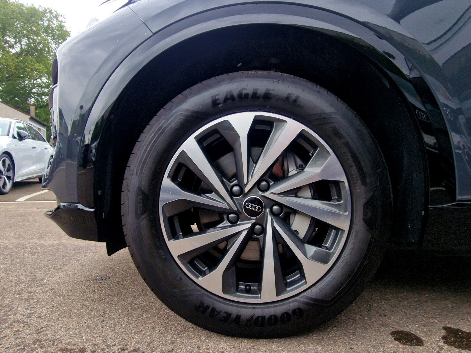 Audi Q6 e-tron - Bild 12